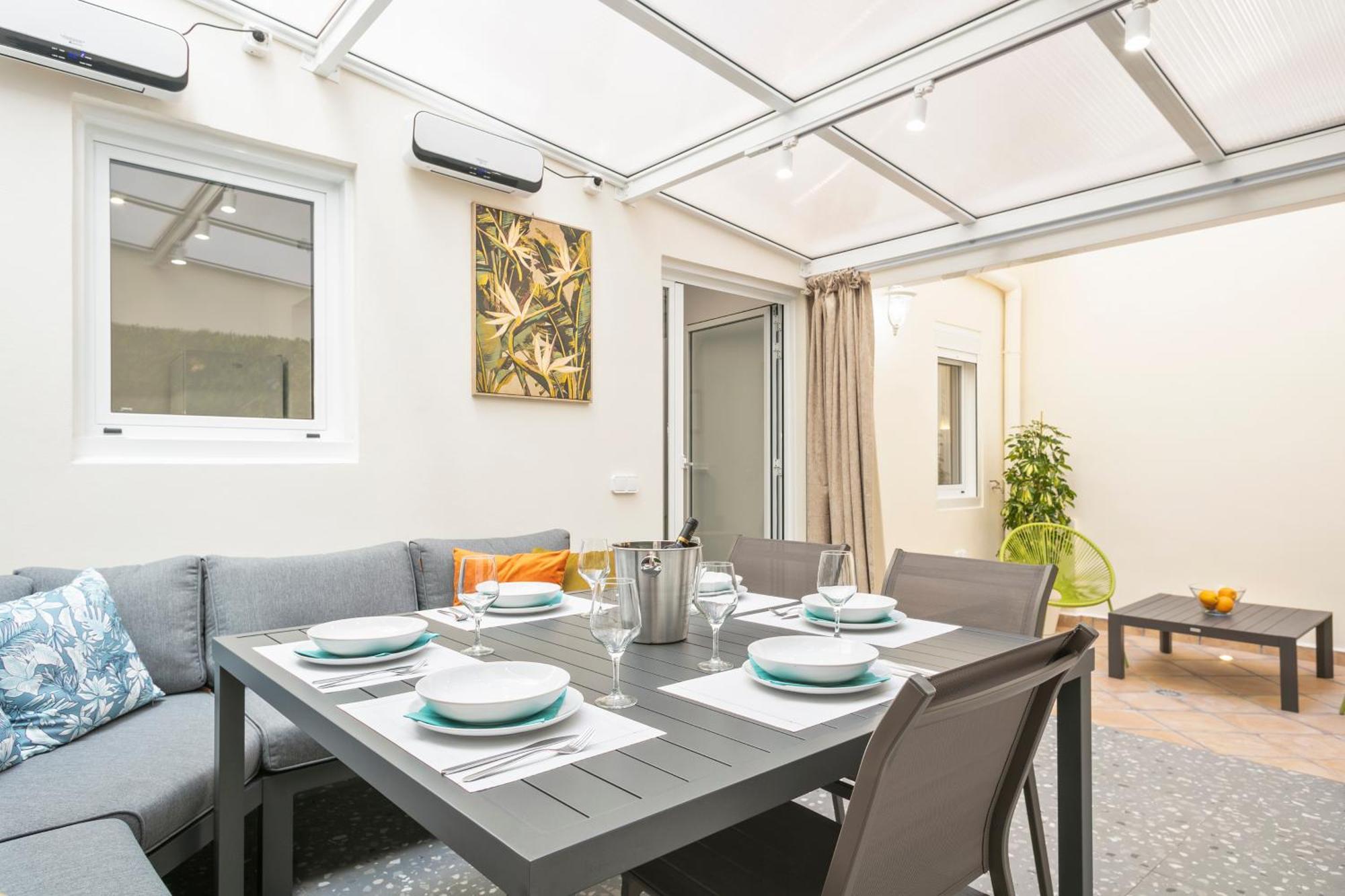 Boutique Plaza Catalonia Suites Cornella Cornellà de Llobregat Esterno foto