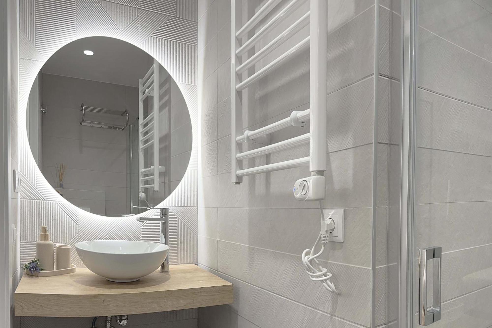Boutique Plaza Catalonia Suites Cornella Cornellà de Llobregat Esterno foto