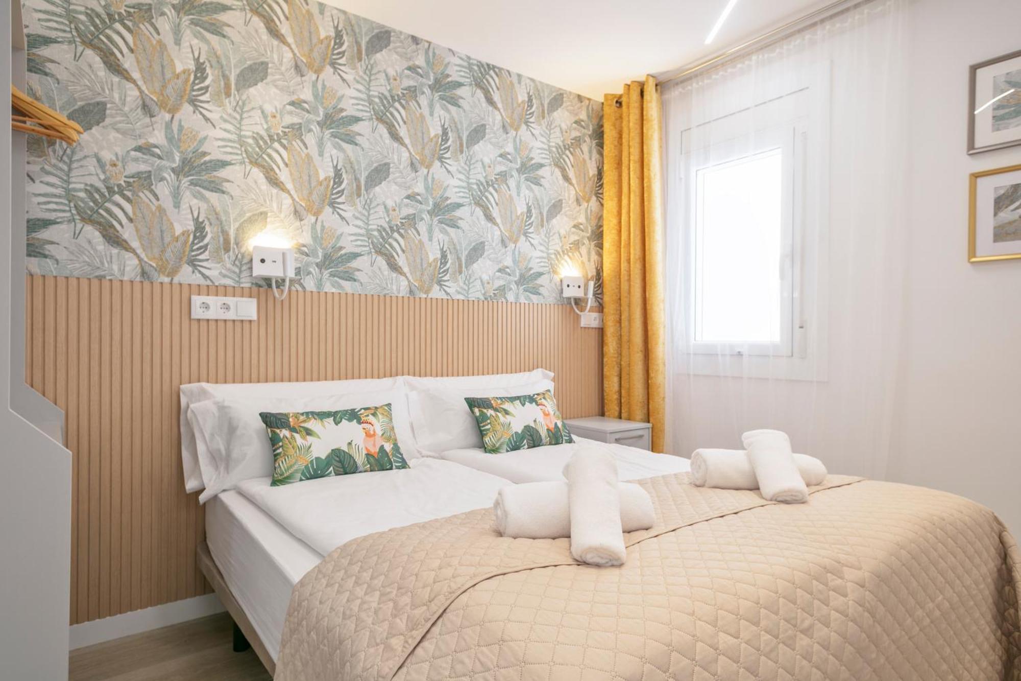 Boutique Plaza Catalonia Suites Cornella Cornellà de Llobregat Esterno foto