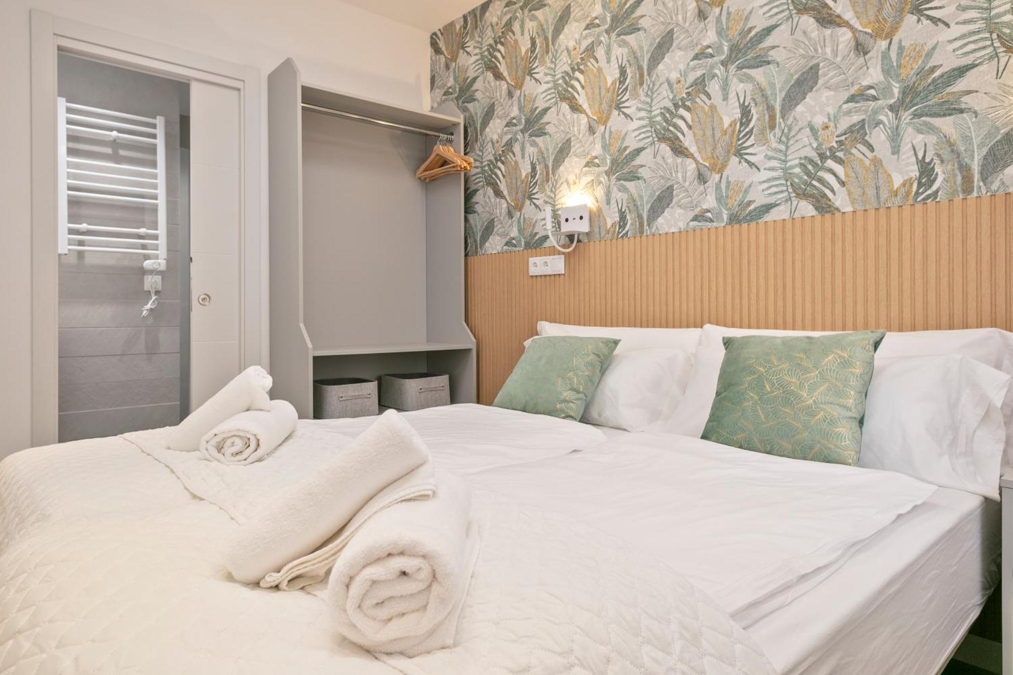 Boutique Plaza Catalonia Suites Cornella Cornellà de Llobregat Esterno foto